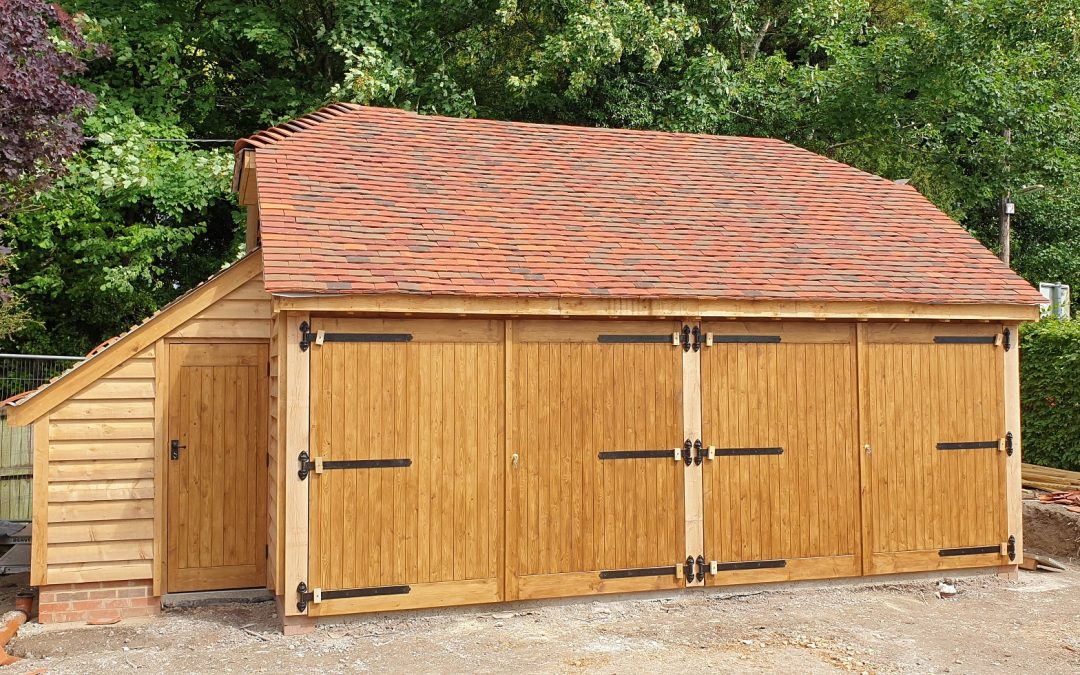 Double garage with side store in Alresford, nr Winchester