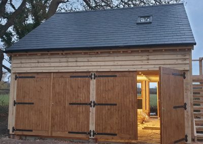 Raised-Eaves Oak Barn in Hamptworth