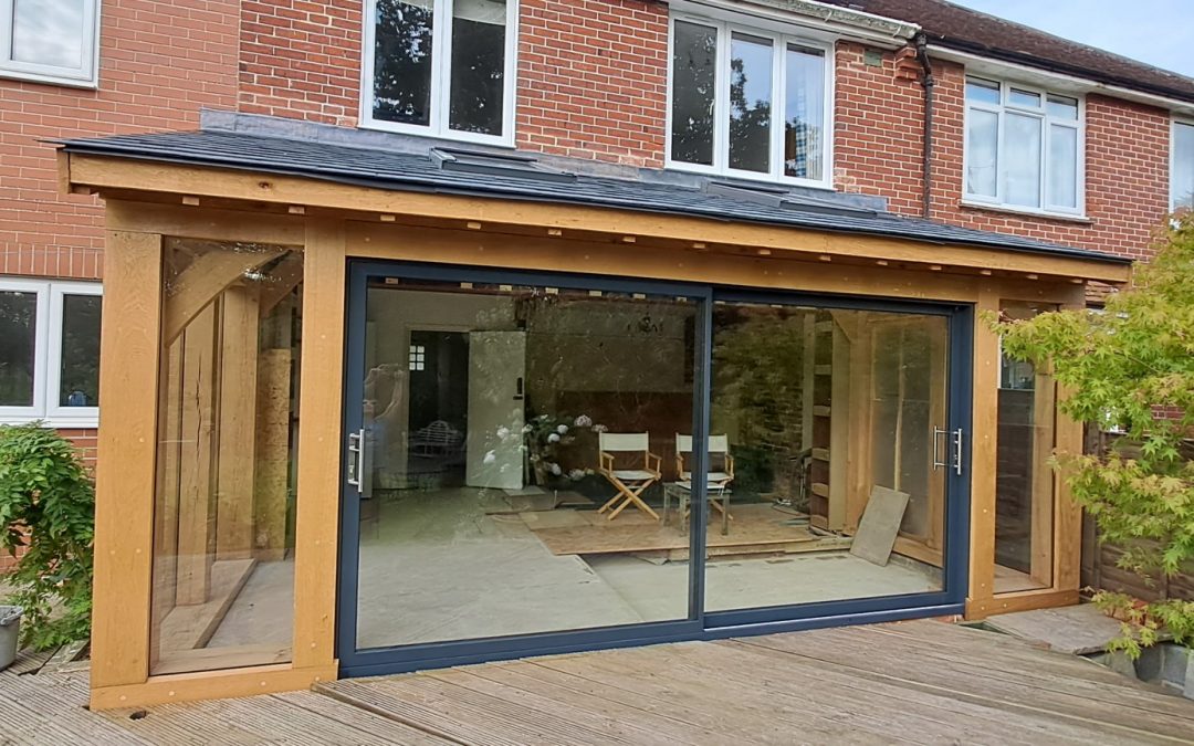 Oak-framed garden room extension