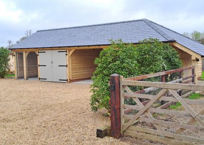 Oak_Barn_Gates