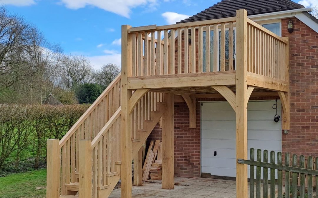 Oak Balcony